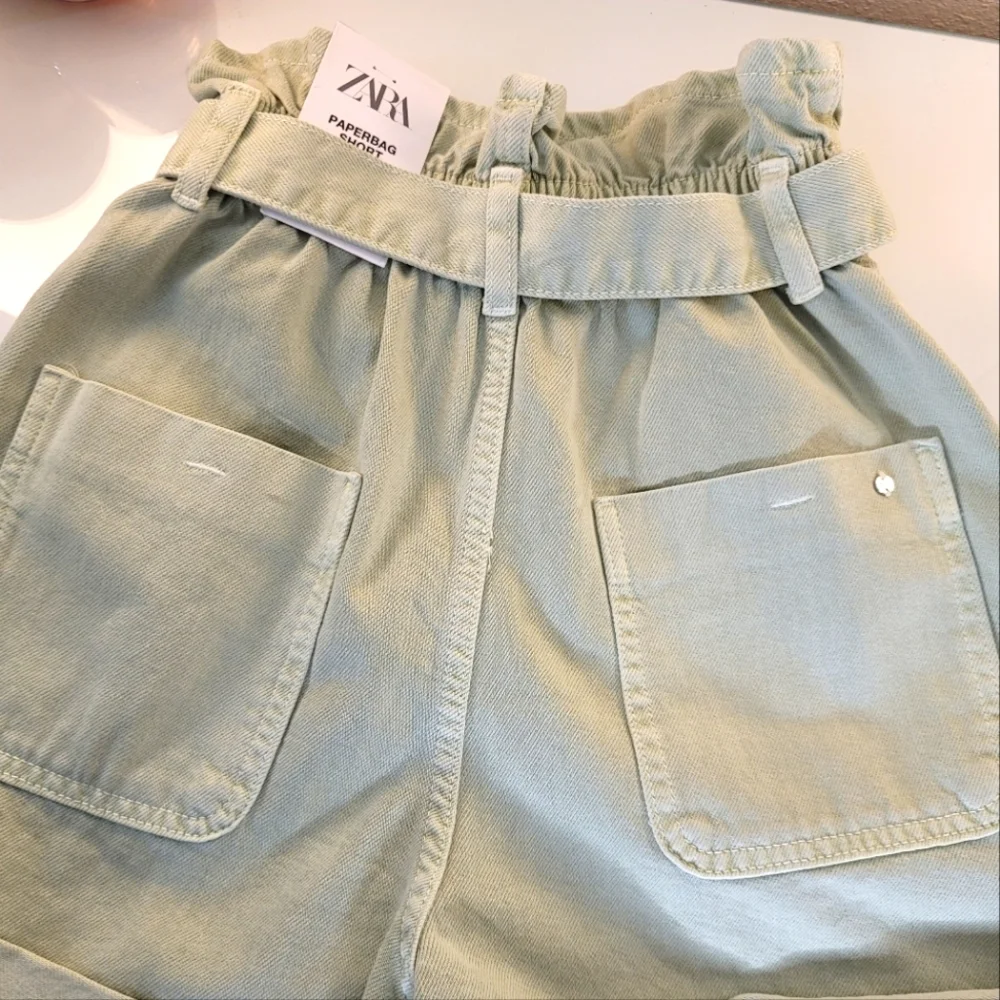 ZARA Women's Paperbag Shorts 32/US 0 NWT - Picture 2 of 5